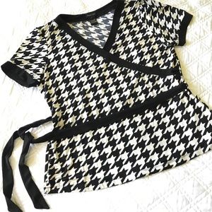 Houndstooth Faux-Wrap Top by Chapter One Steinmart